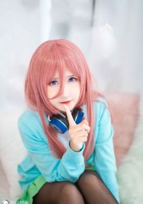 何蓝逗